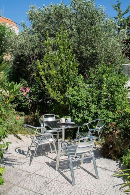 Anadora 2: Hospitable Stone House With Yard Apartman Alexandrúpoli Kültér fotó
